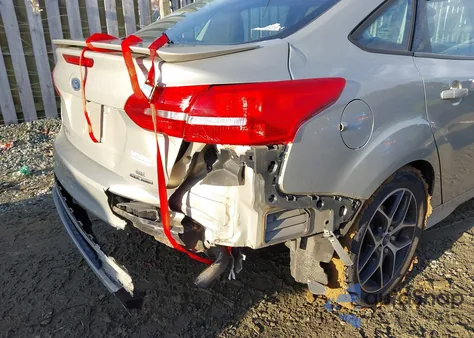 2016 Ford Focus Se from USA, damaged, VIN 1FADP3F20GL220146